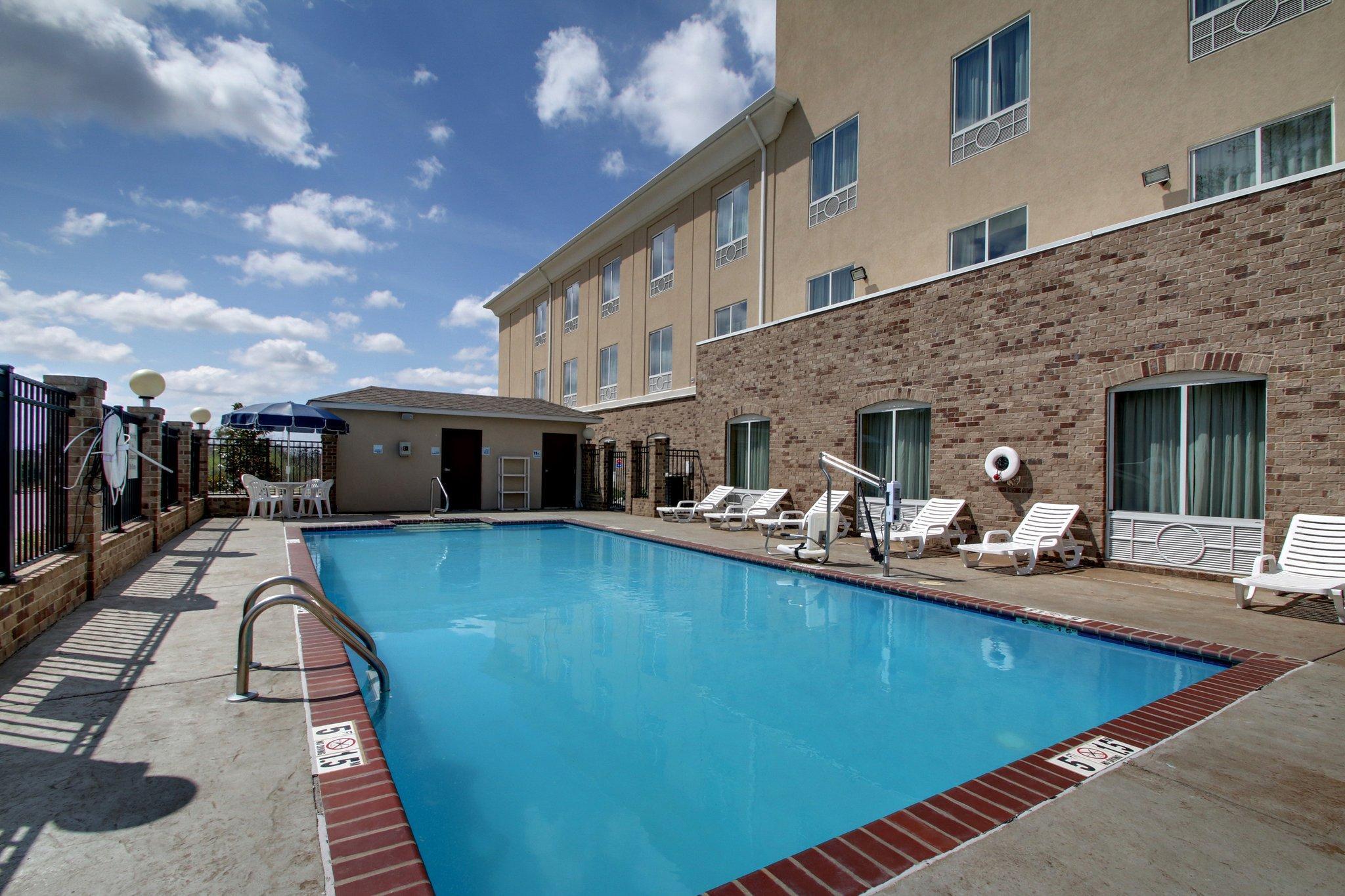 Holiday Inn Express Hotel Winona North, An Ihg Hotel Exterior photo